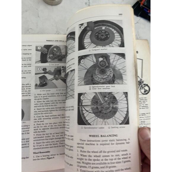 Clymer Honda All 750 Models 1969 - 1972 Service Repair Manual Paperback Handbook - Picture 10 of 11